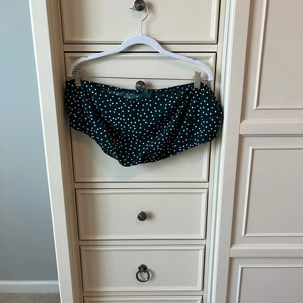 SHEIN 2 piece set, green polka dot skirt and tube top, NWOT, size 3X - Picture 7 of 11